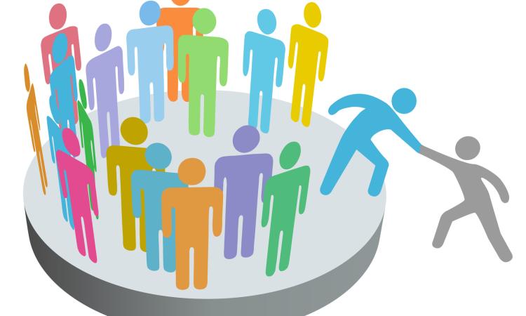 people icons helping eachother